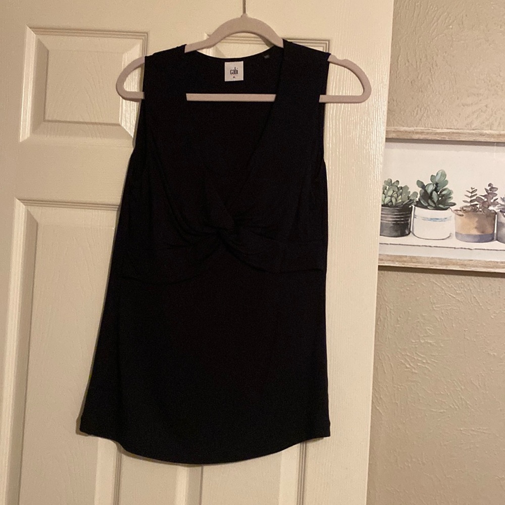 Cabi sleeveless black tee